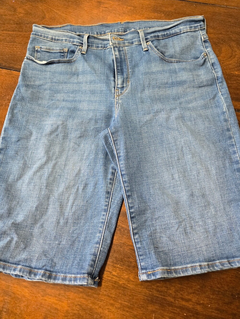 Levi Strauss Blue Denim Shorts Size 33